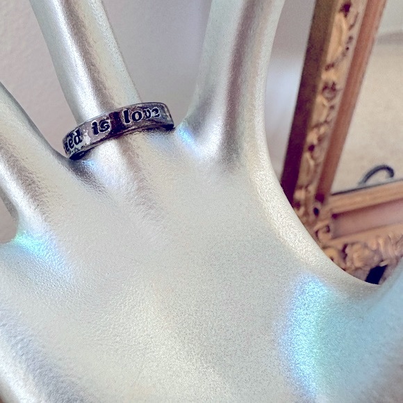 Vintage Silver Love Band Ring - Picture 13 of 13